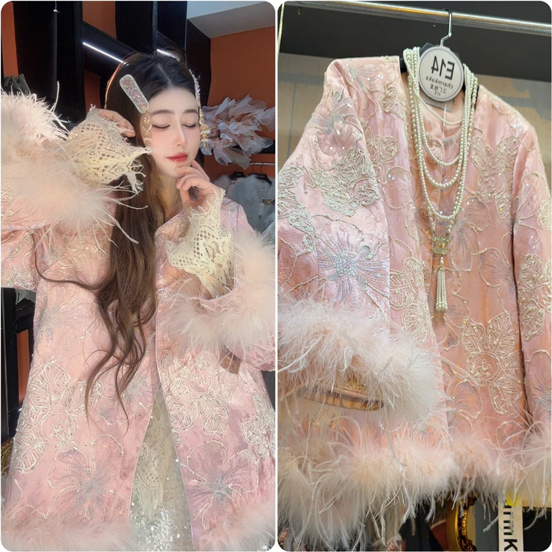 【云客烟柔】63662重工刺绣羽毛新中式羽绒服外套大码胖MM【粉】