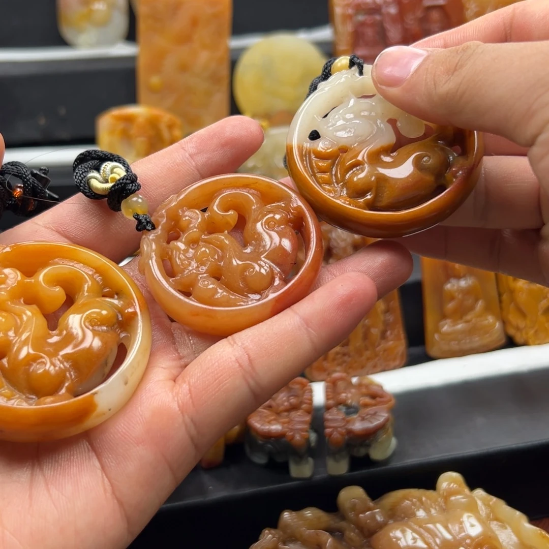 石英质玉（黄龙玉）未镶嵌多样性发货，发其一