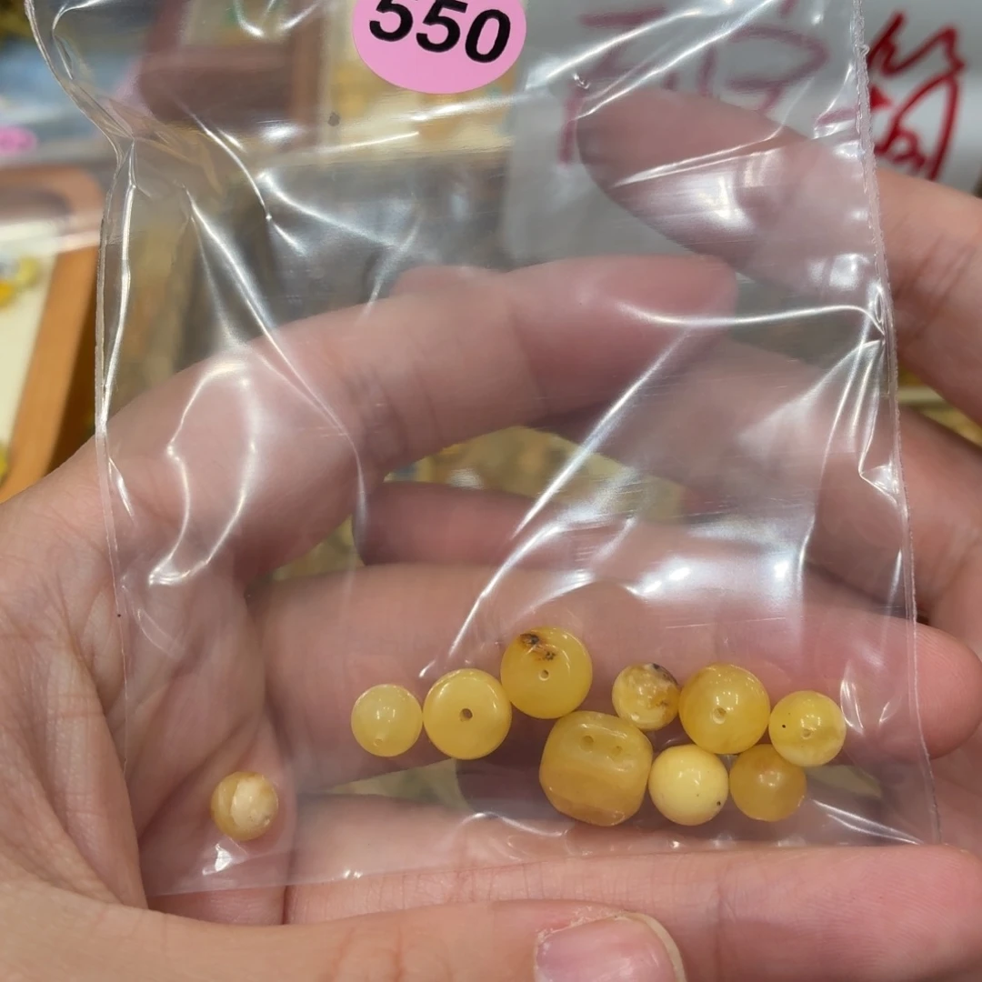 琥珀未镶嵌珠宝奇石