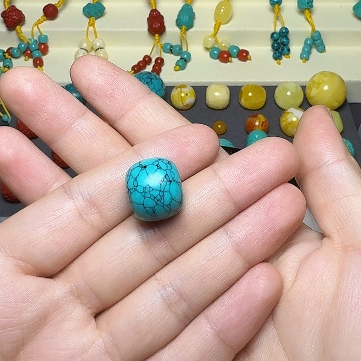 非金属老型卡16一个，绿隔片10.2个