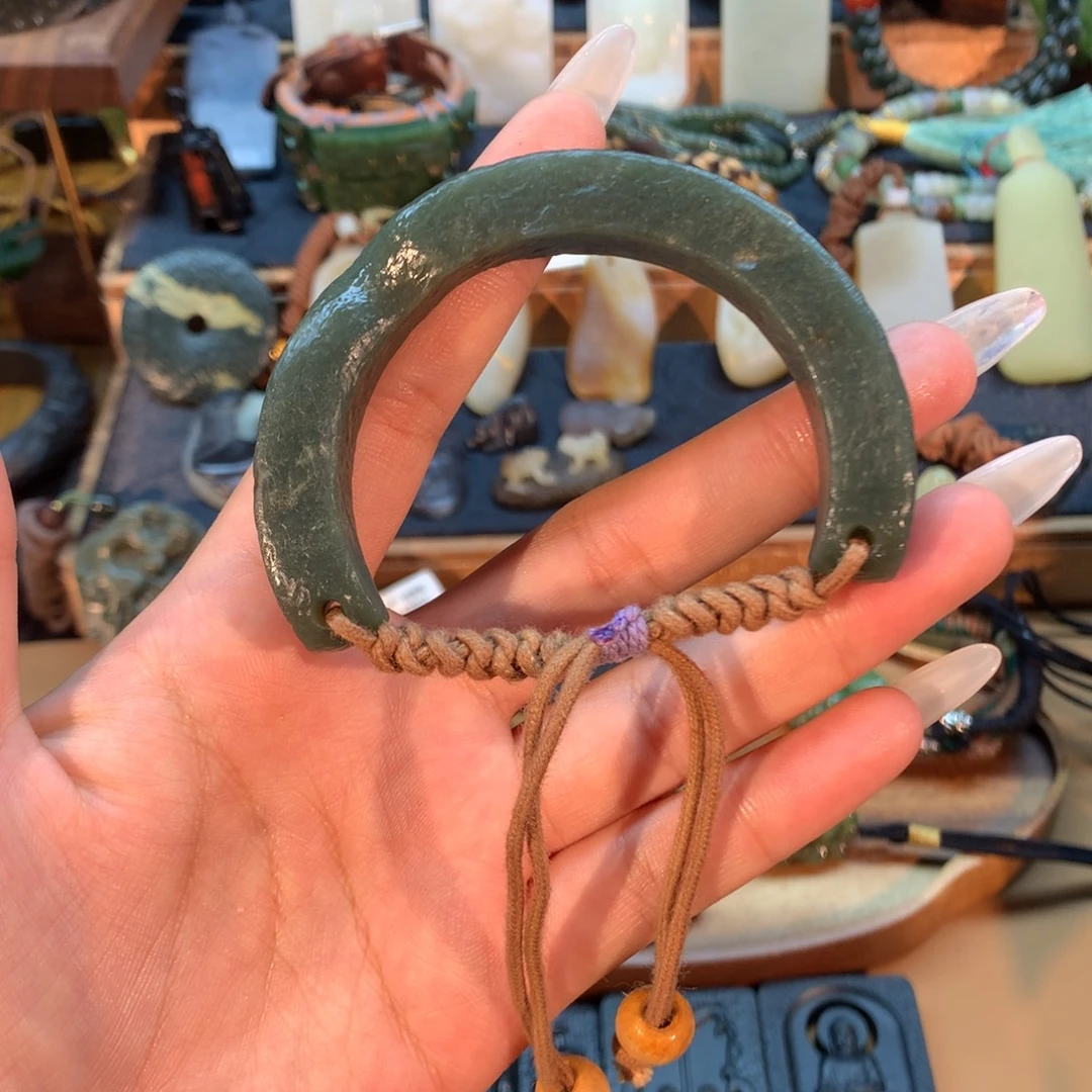 和田玉（糖玉）未镶嵌挂件