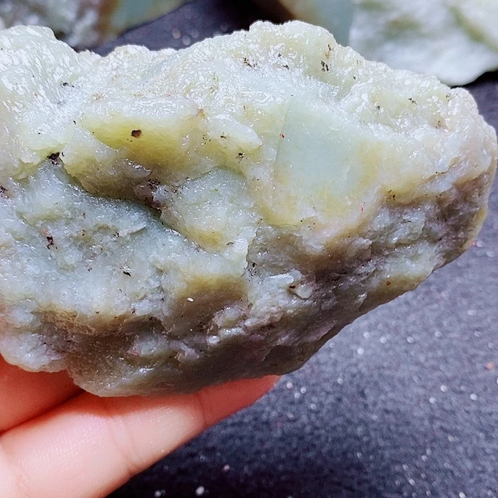 未镶嵌和田玉（糖玉）珠宝半成品