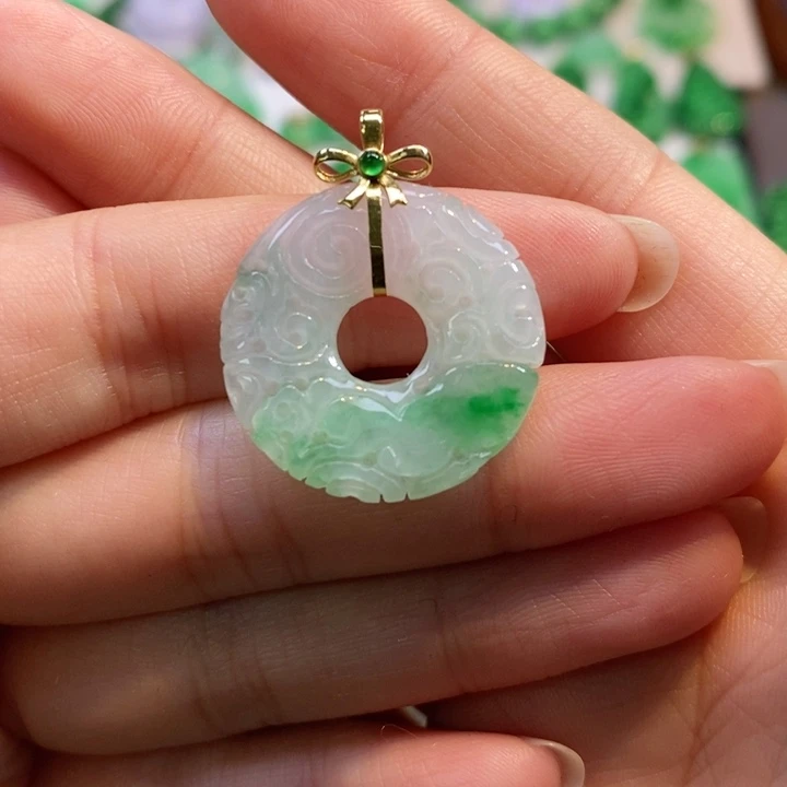 颈饰未镶嵌翡翠吊坠