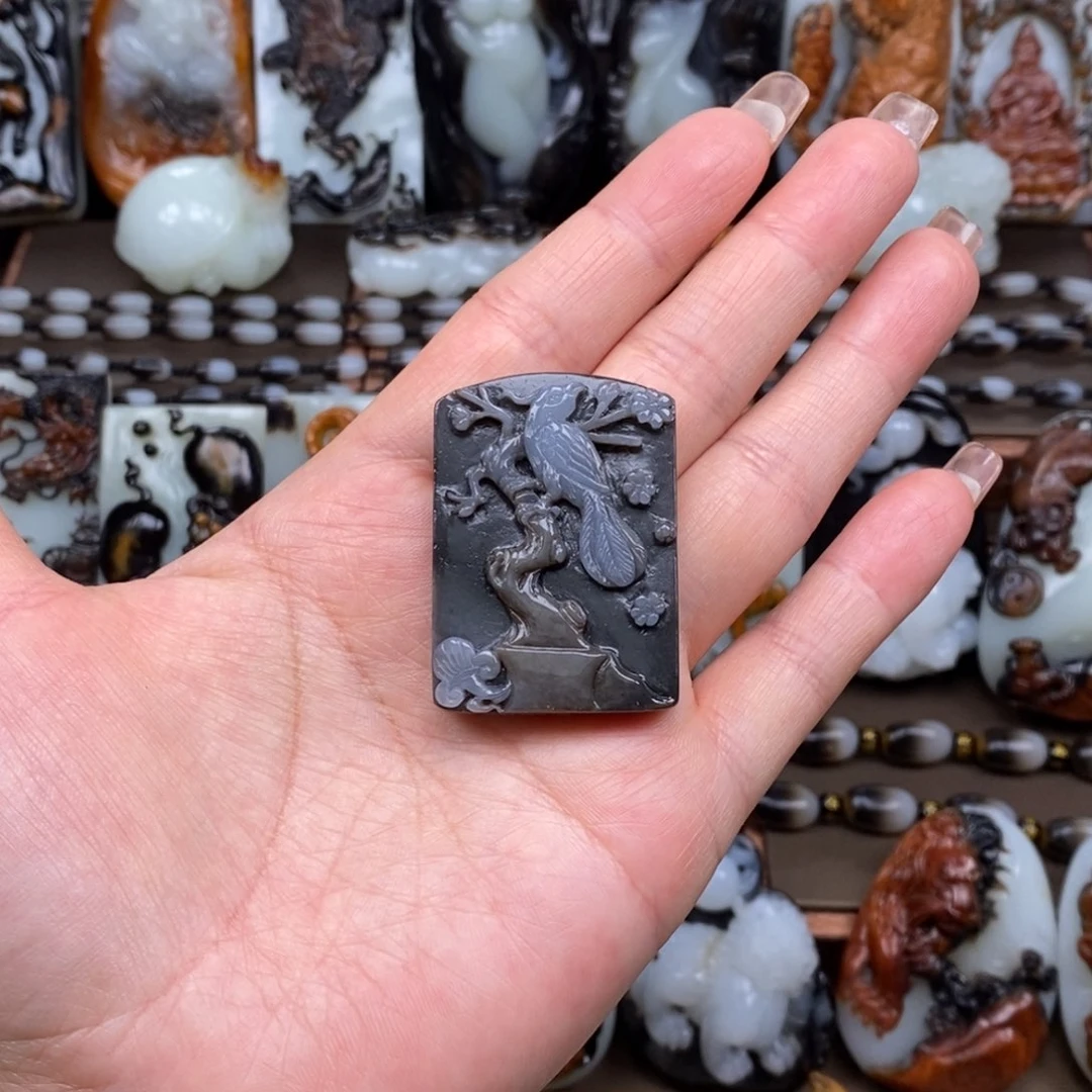 颈饰未镶嵌和田玉