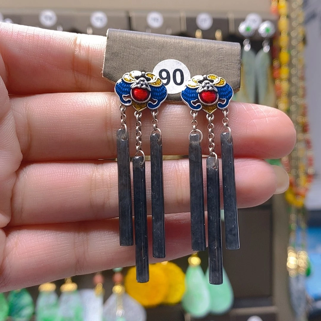 未镶嵌翡翠耳饰翡翠