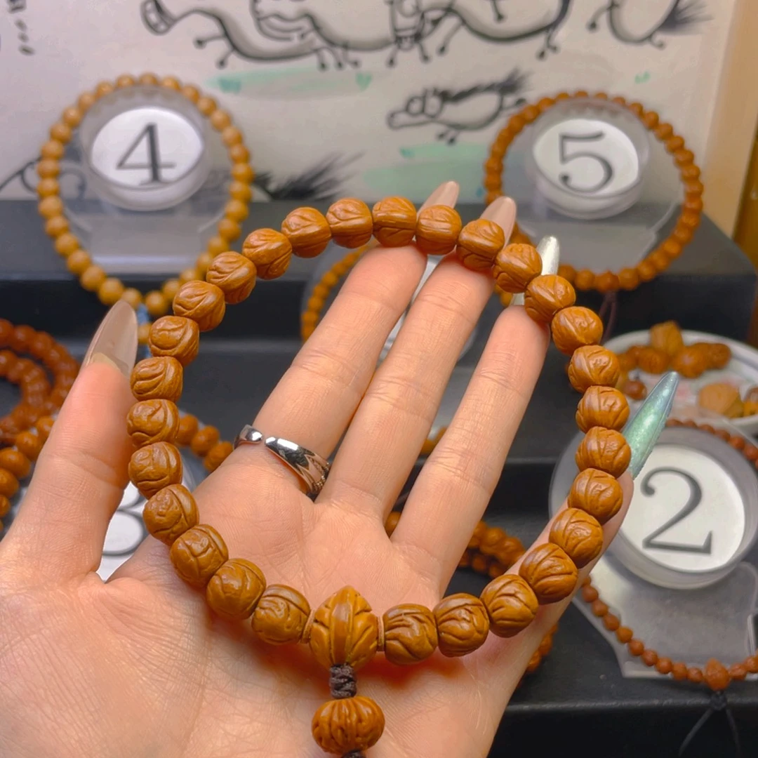 吊坠桃核1.1111111111111