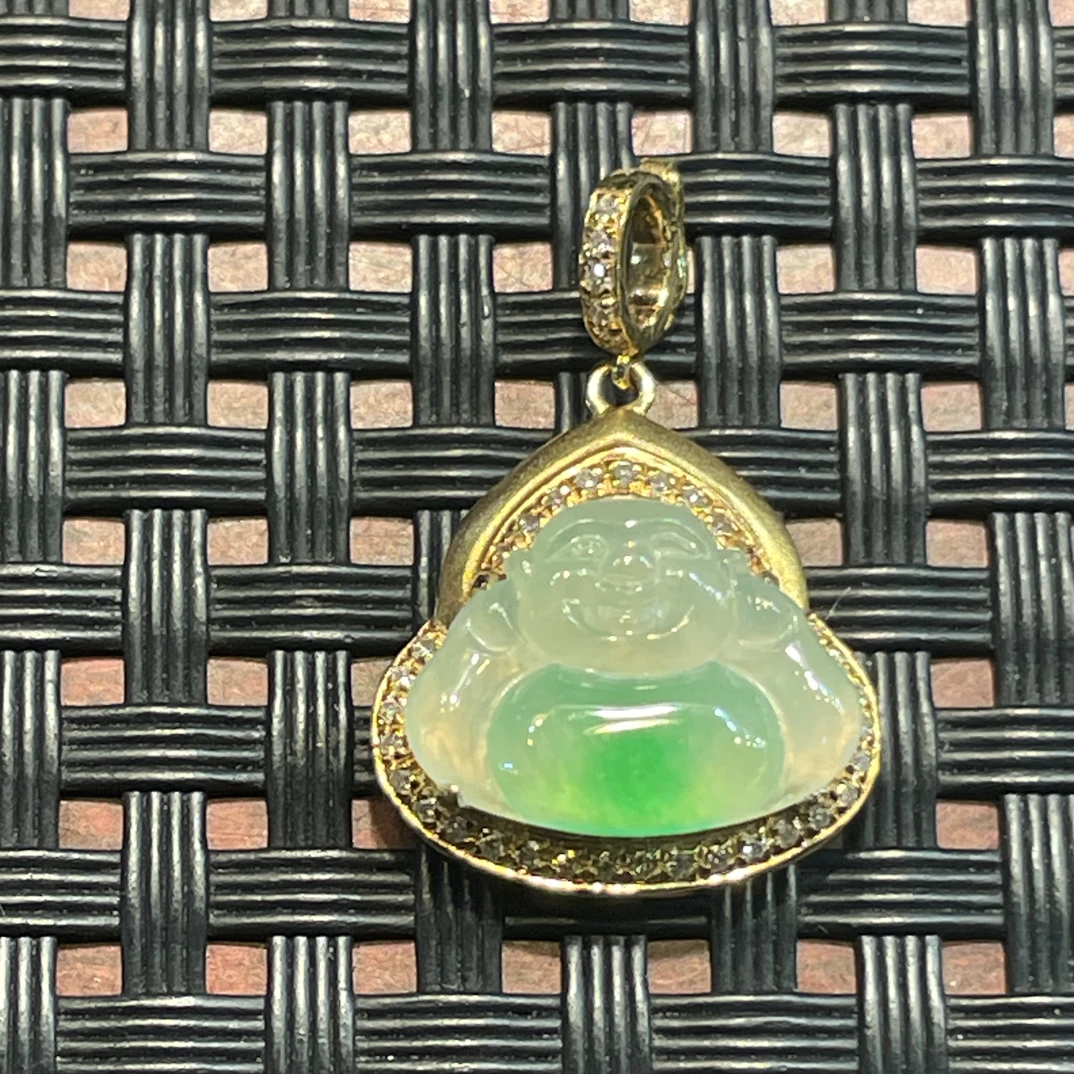 天然缅甸翡翠A货，18k金南非真钻镶嵌的精致款滴溜佛公