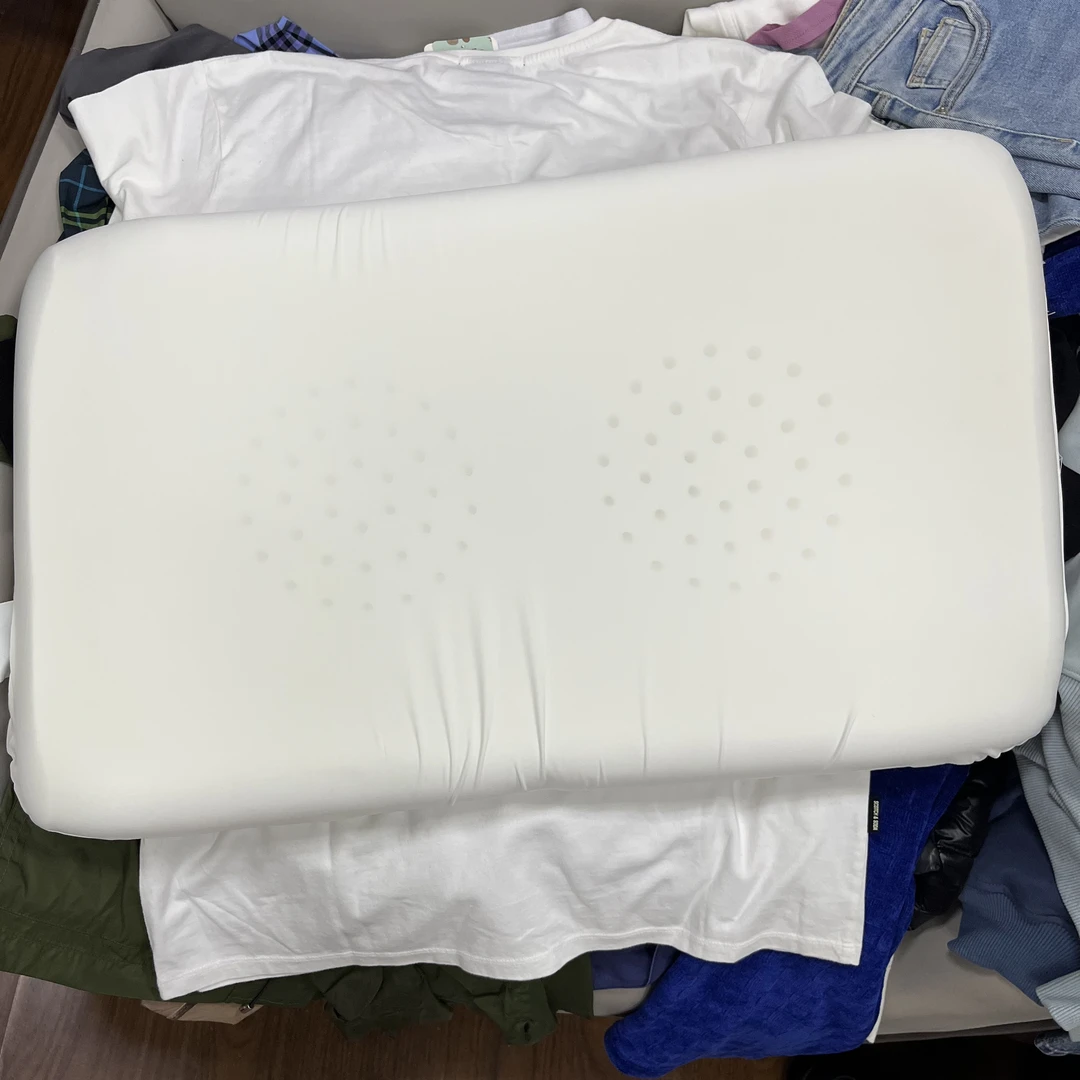 25042211懂货的来 品质300+零压慢回弹枕头短袖女