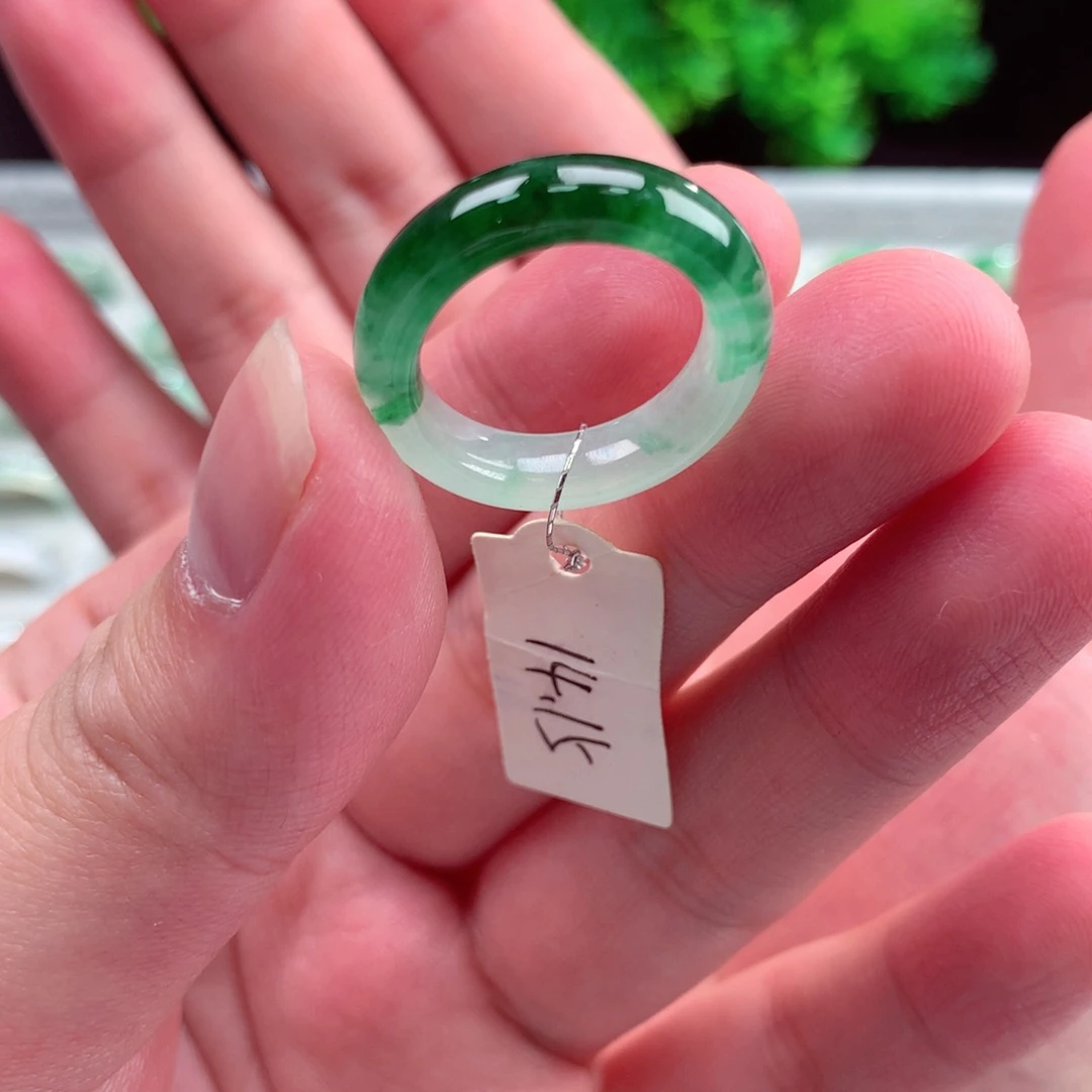 未镶嵌戒指翡翠天然