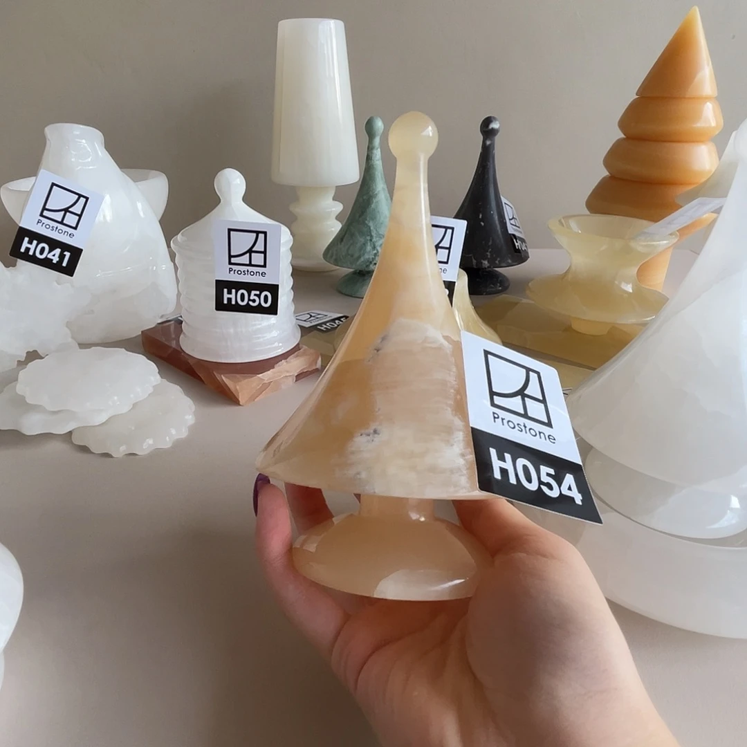 H054琥珀玉带小矿点。