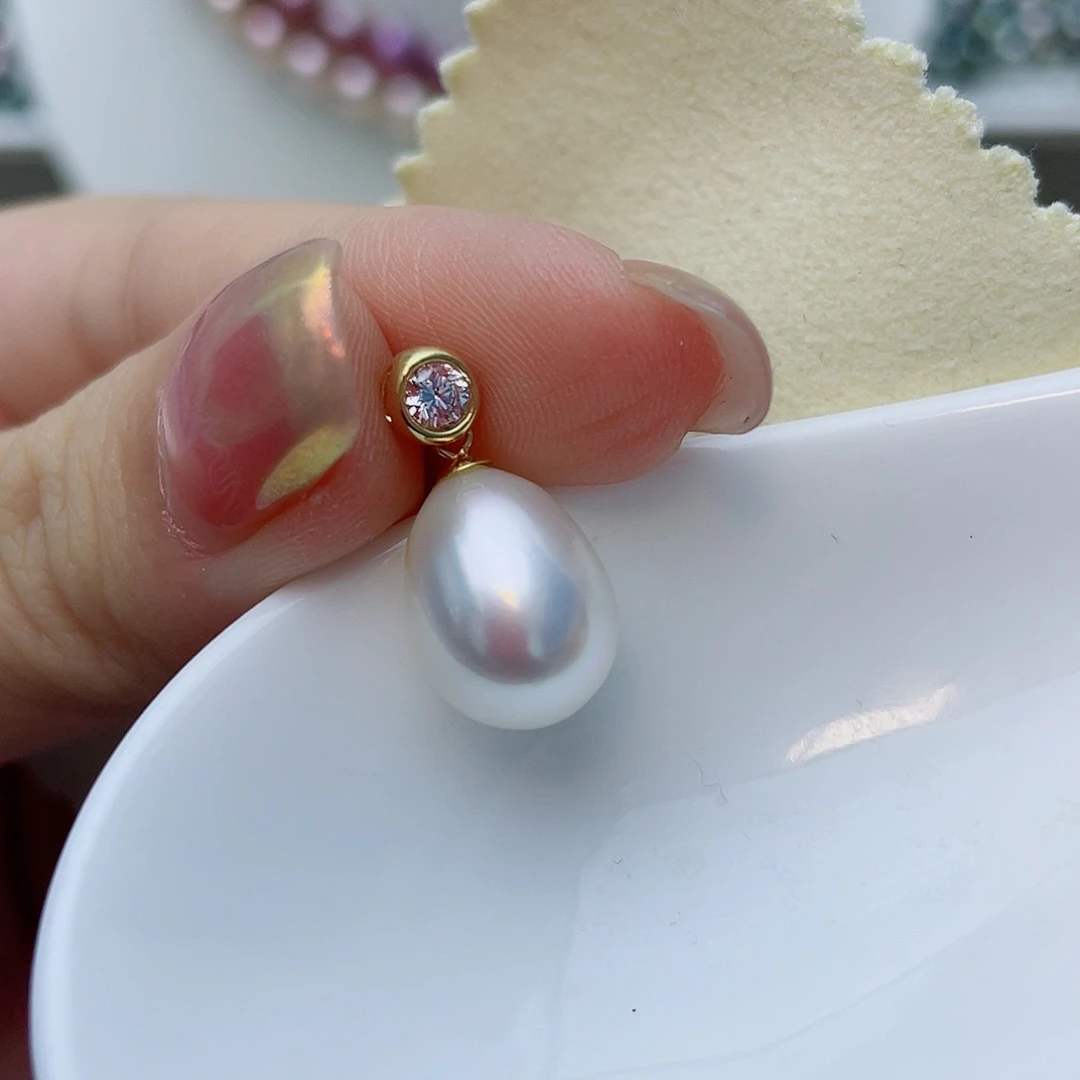 颈饰18K金镶嵌海水珍珠w53