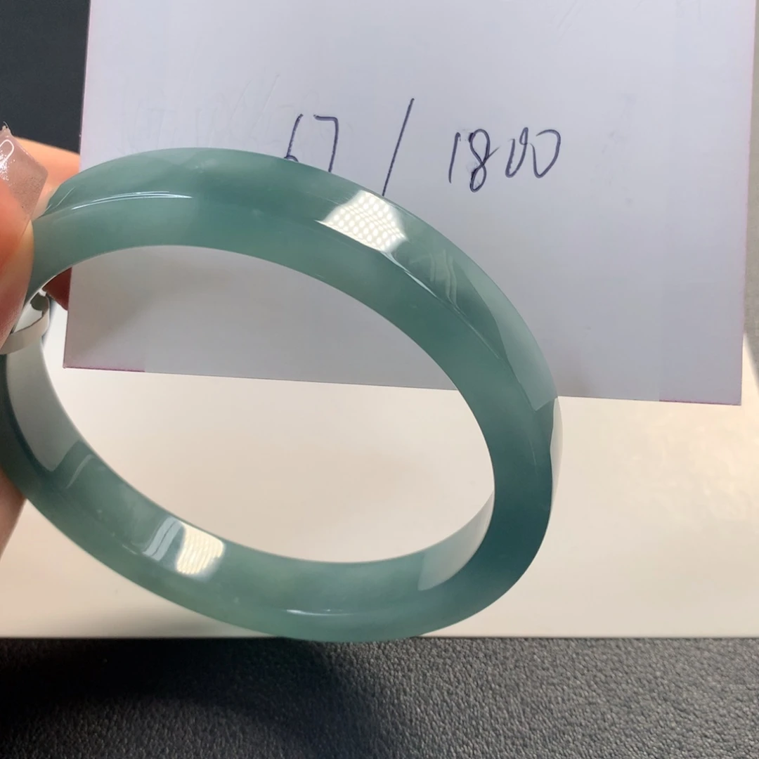 翡翠未镶嵌手镯手镯