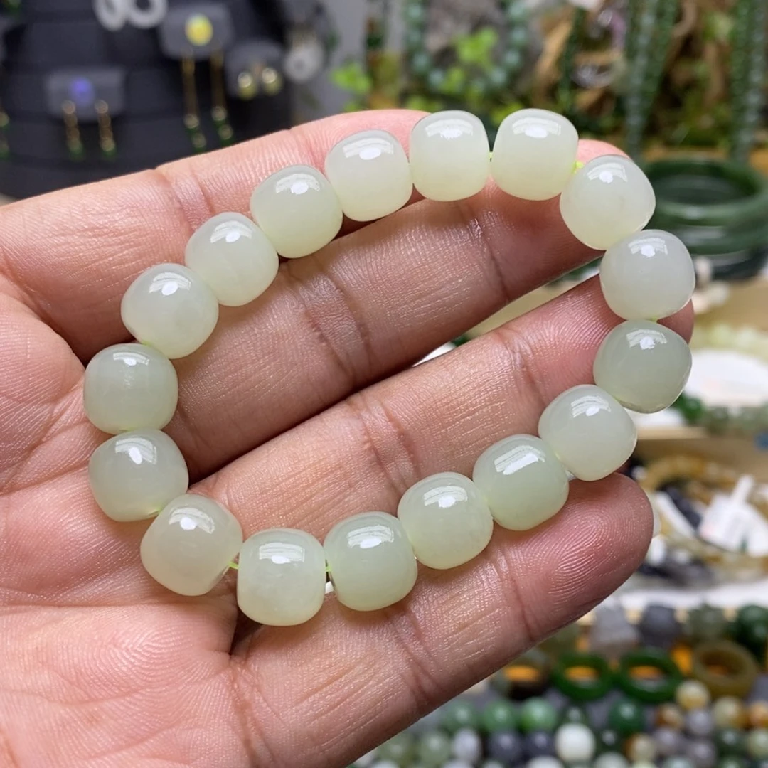 和田玉手链未镶嵌鲜****）不退换无鉴赏