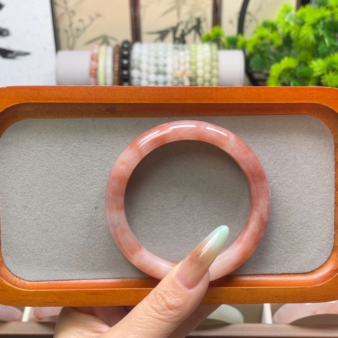 石英质玉合金手镯