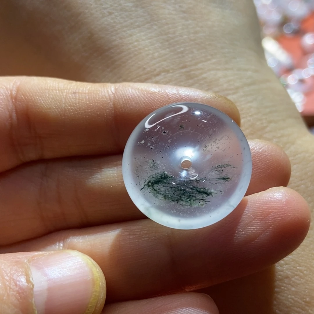 清***酒石英质玉未镶嵌颈饰