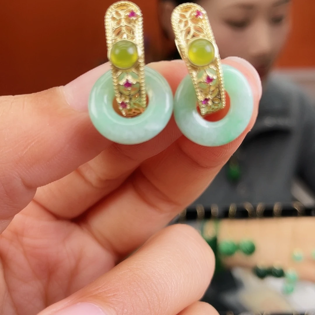 翡翠未镶嵌耳饰饰品