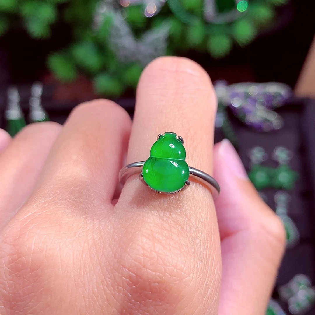 颈饰未镶嵌翡翠天然