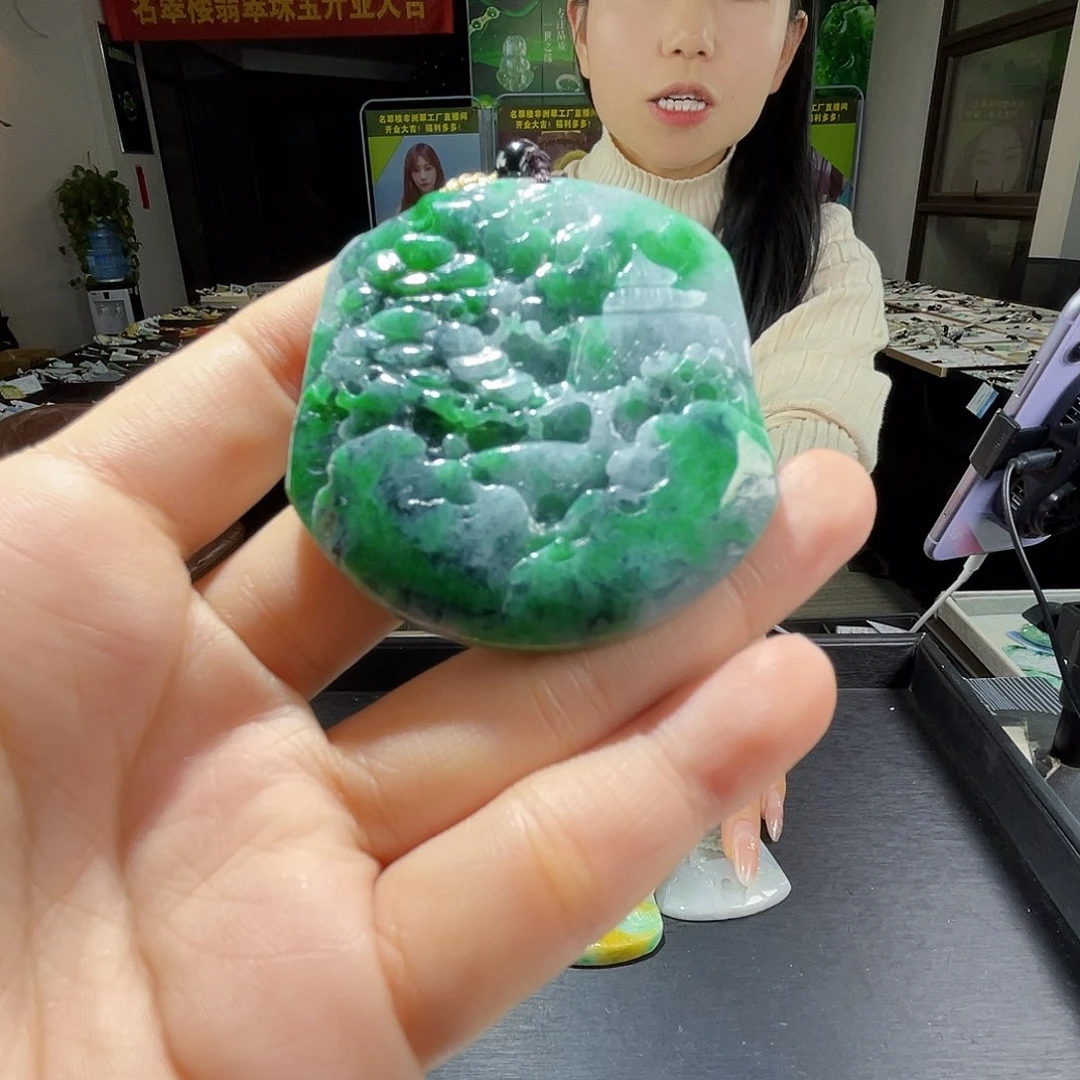 颈饰未镶嵌翡翠一