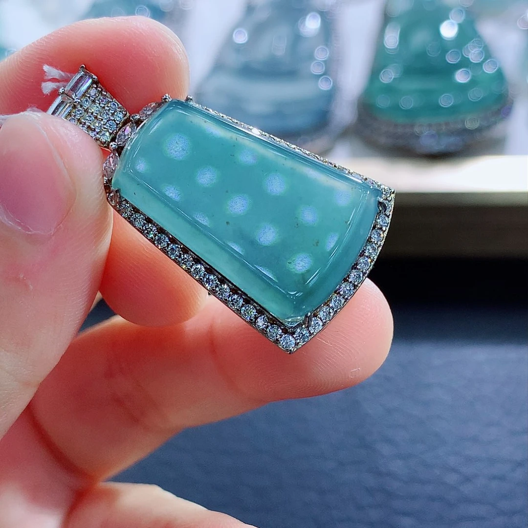 未镶嵌挂件翡翠翡翠