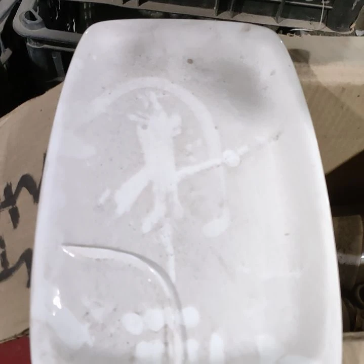 摆件陶瓷盘子碗啥都有