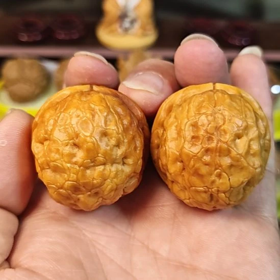 文玩核桃吊坠金龟玉贾带彩01