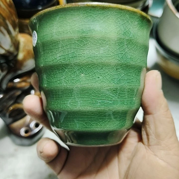 瓷片五厂，七厂各种摆件，瓷片、均有瑕疵。！