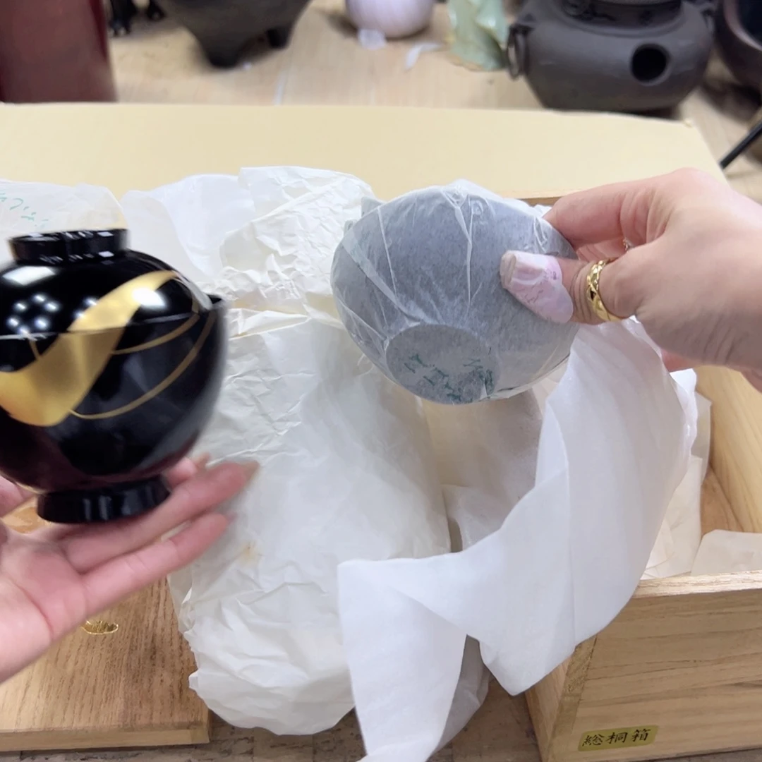 瓷片陶瓷和金属表面涂了