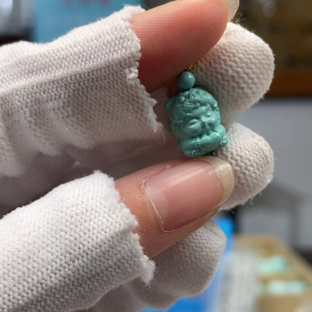 绿松石未镶嵌挂件