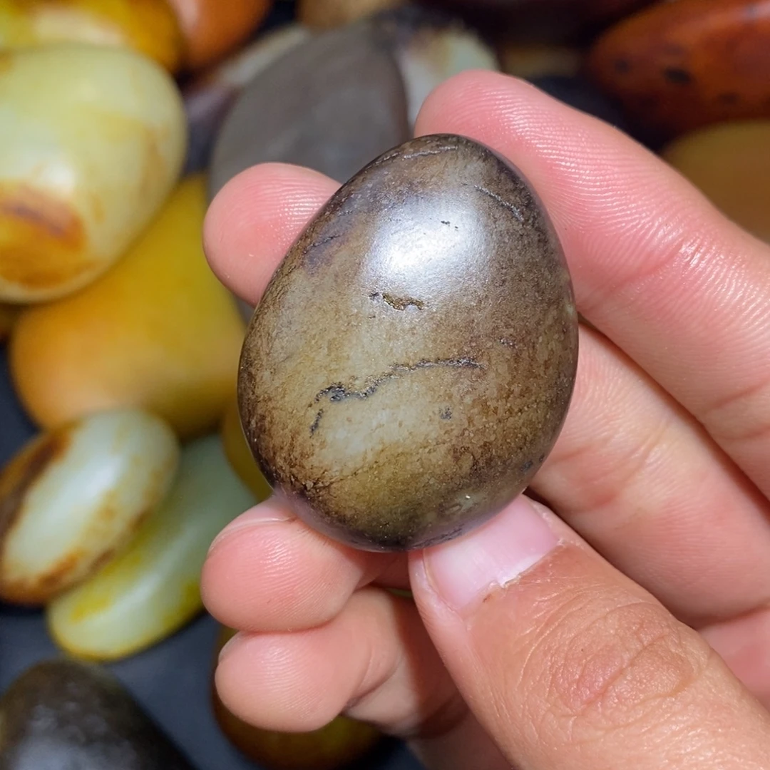 和田玉未镶嵌珠宝奇石