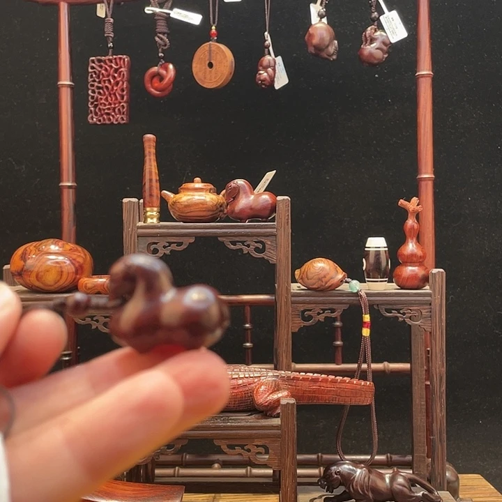 檀香紫檀（小叶紫檀）唐马