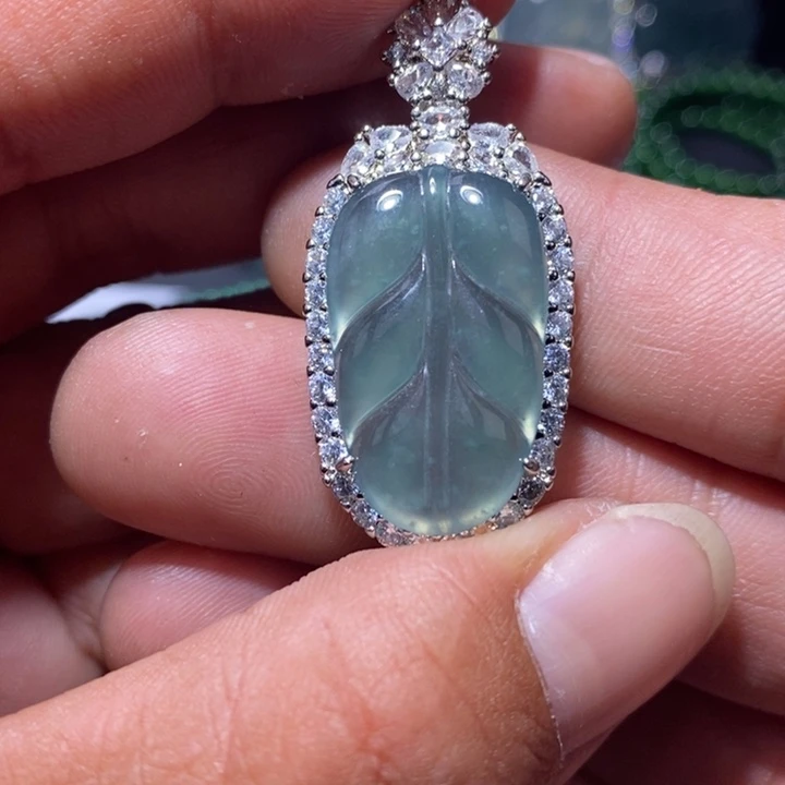 翡翠未镶嵌颈饰天然翡翠