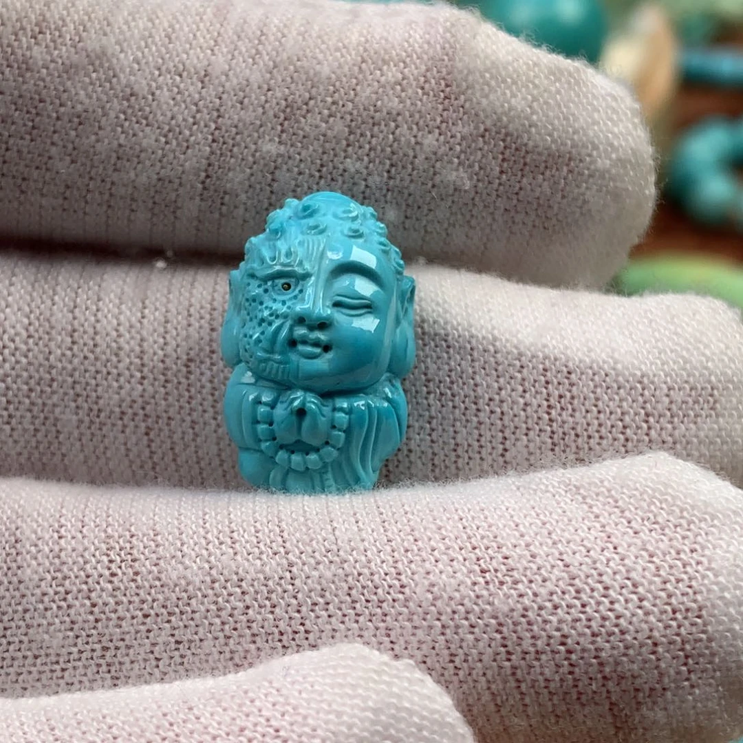 绿松石未镶嵌珠宝奇石一念之间