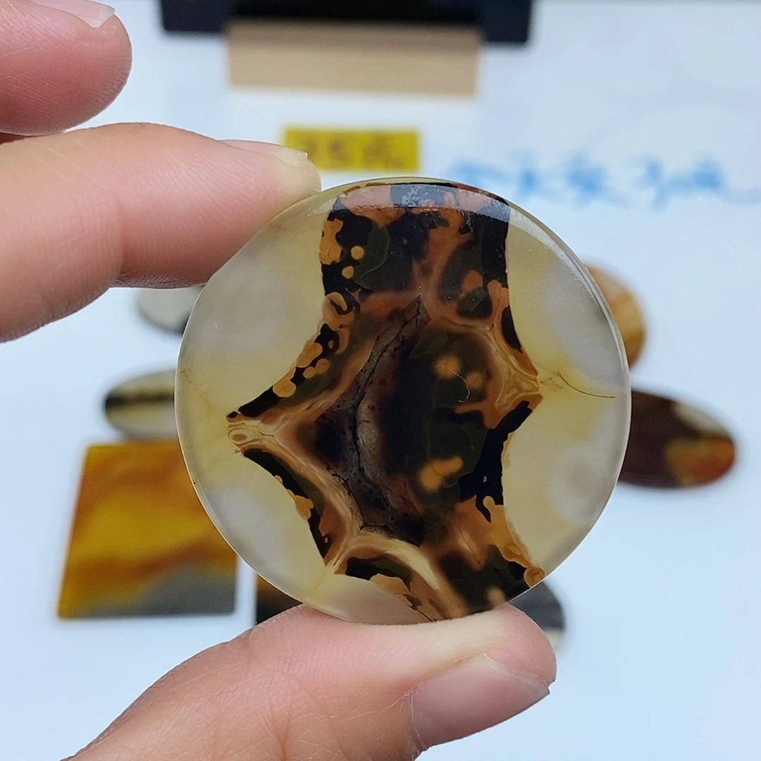 玛瑙/玉髓未镶嵌珠宝半成品