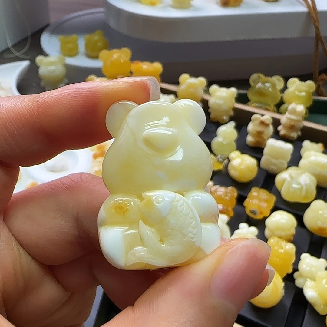 琥珀未镶嵌珠宝奇石