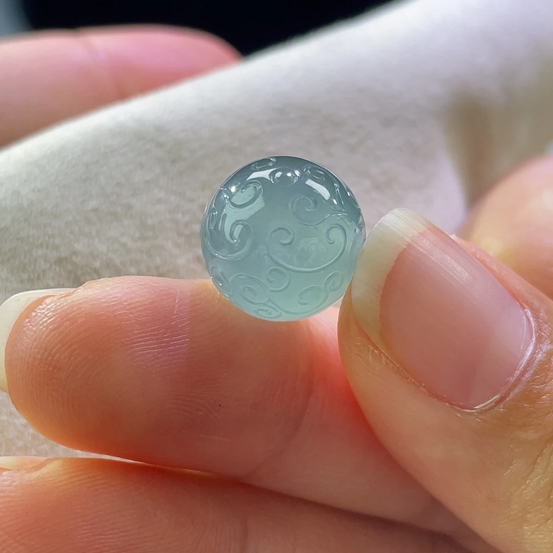 散珠翡翠展示勿拍缅甸翡翠a货卡12+蓝冰无纹裂