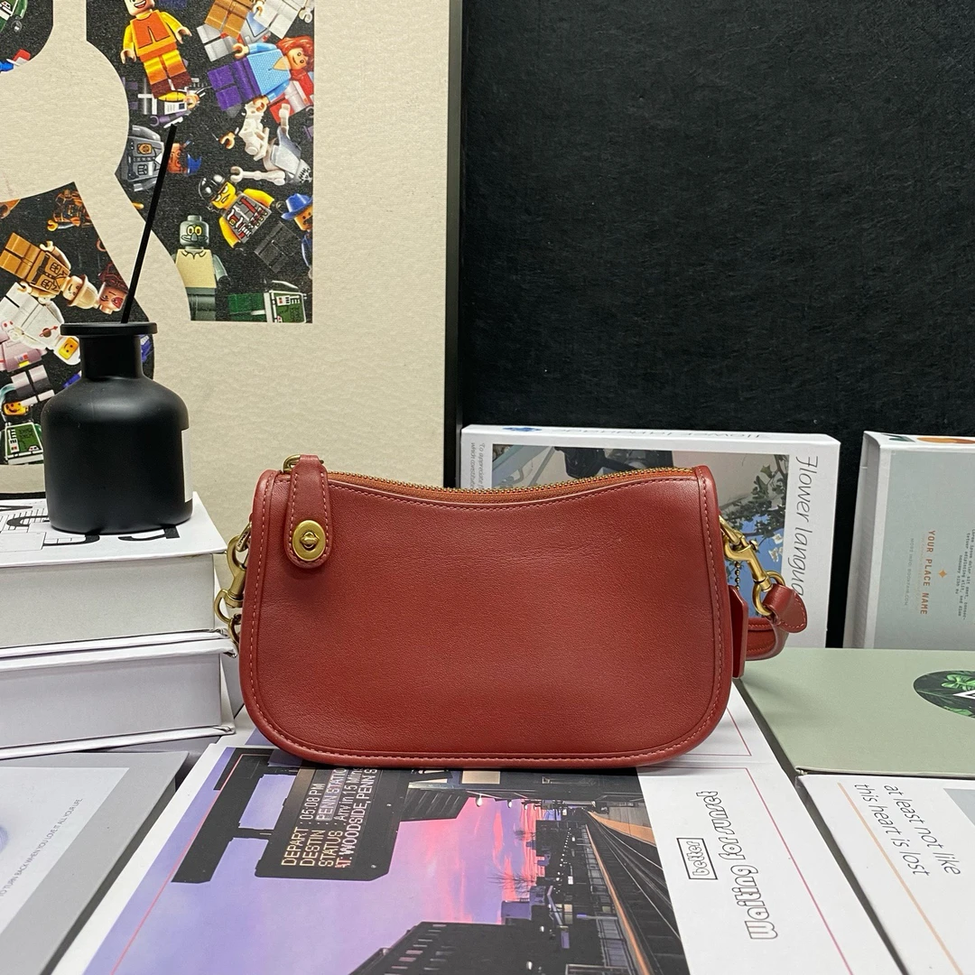 95新 COACH/蔻驰 22351手提包20*11