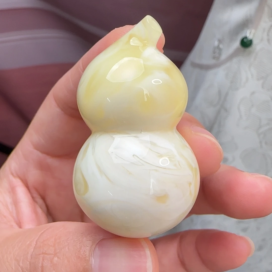 未镶嵌琥珀裸石瓷白葫芦