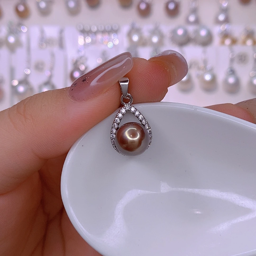 未镶嵌颈饰淡水珍珠