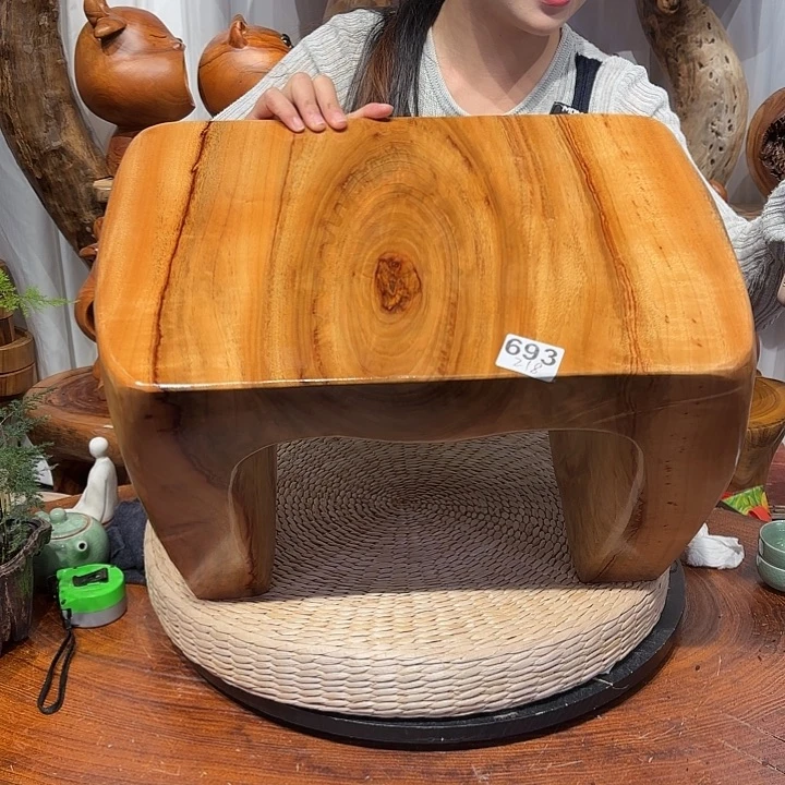 香樟木香樟木根雕凳子一物一拍编号693长46宽28高28