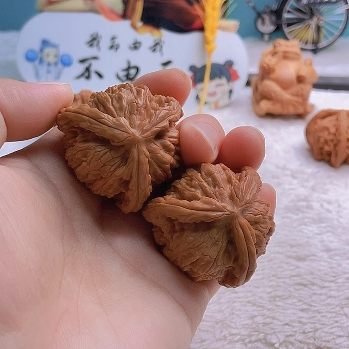 把件文玩核桃飞**雪三棱