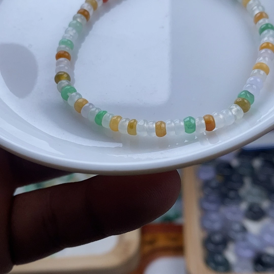 翡翠颈饰未镶嵌算盘手串