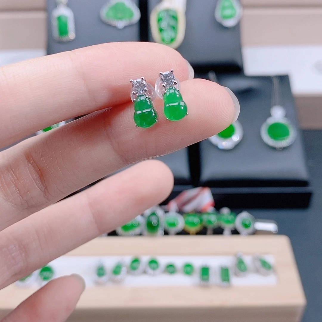 翡翠银S925镶嵌耳饰天然翡翠