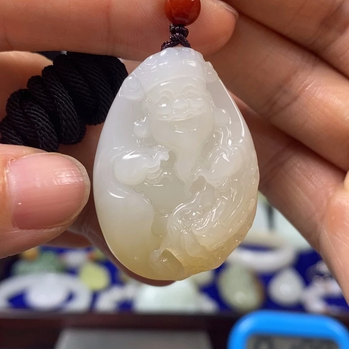 和田玉挂件未镶嵌尊**居