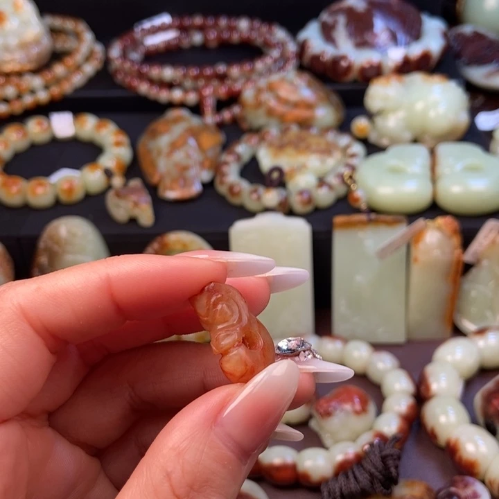 用***0岫岩河磨玉（透闪石质玉）未镶嵌挂件