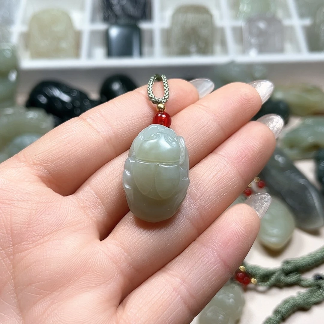 和田玉未镶嵌挂件