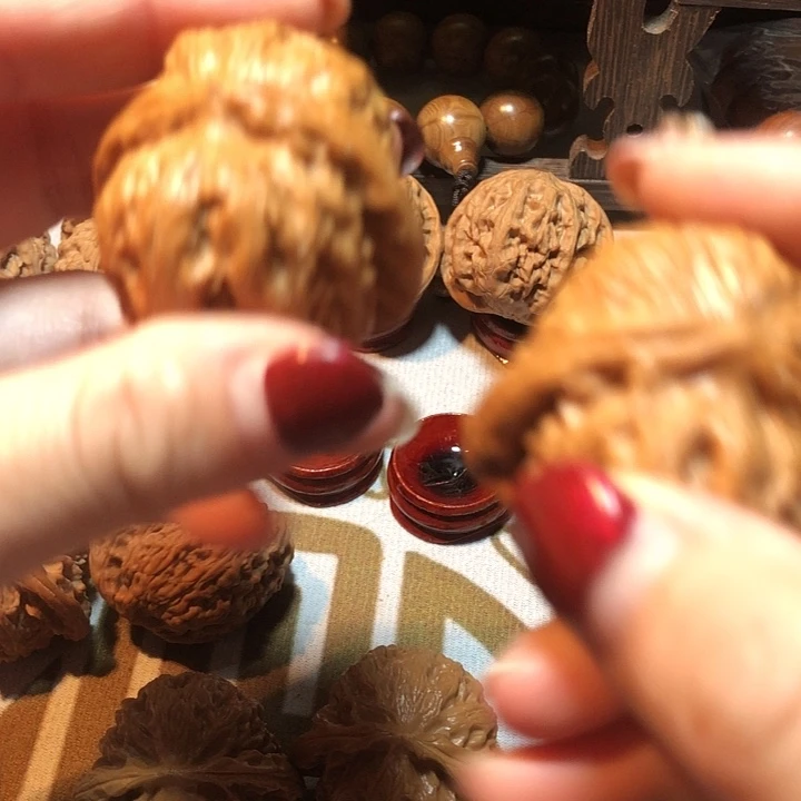 嚣***哥大叶紫檀（黑酸枝木类）