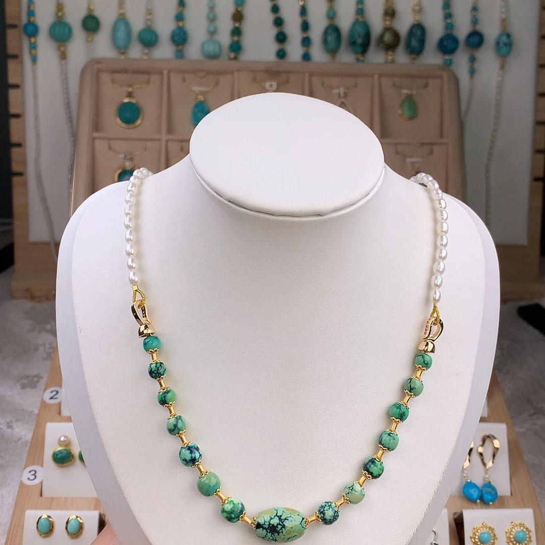 绿松石未镶嵌颈饰