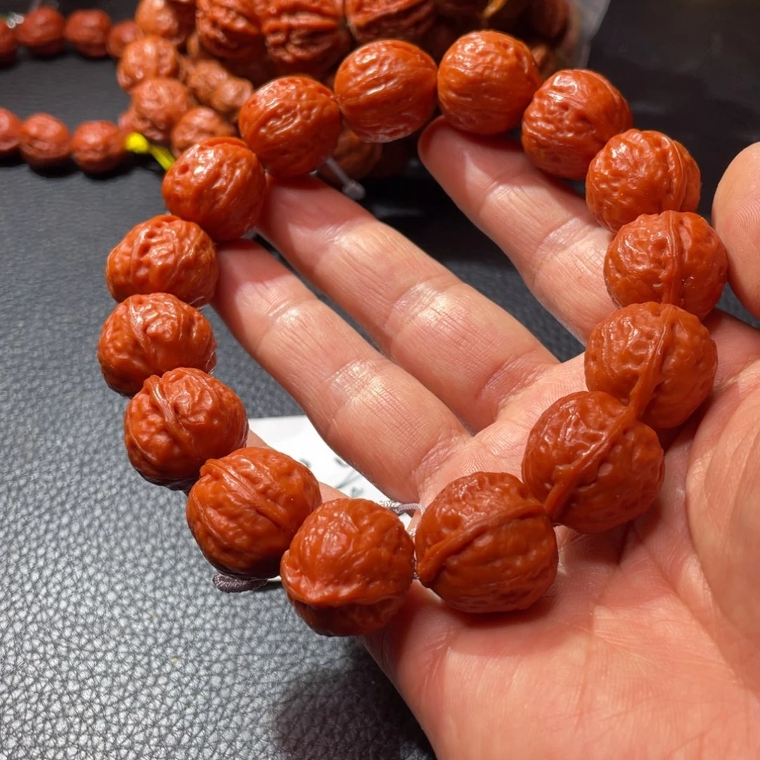 文玩核桃手串新年愿望