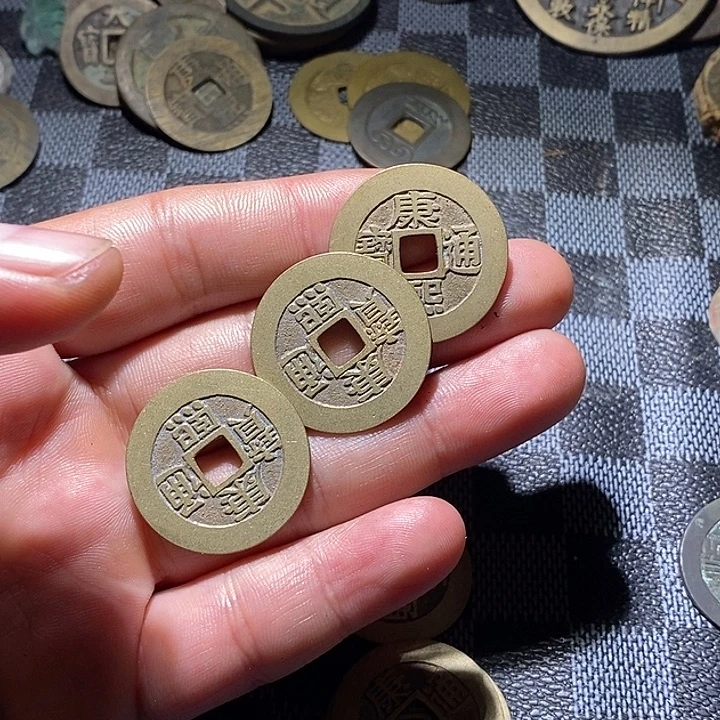 手***6铜现代工艺品仿制品