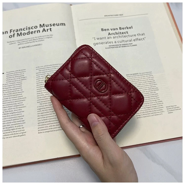 山山同款精致菱格拉链卡包钱包